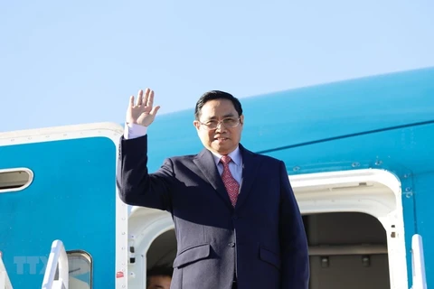 法国媒体：越南政府总理范明政访法之旅开辟越法合作新前景