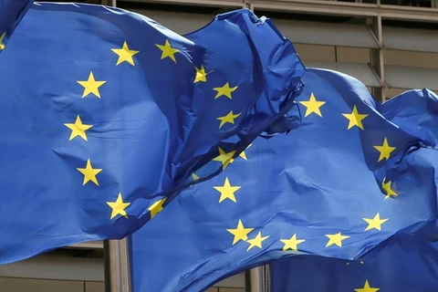 欧盟支持根据国际法解决东海争端问题 