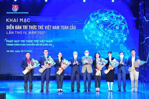 第四届全球越南青年知识分子论坛开幕 尊重并发挥知识分子队伍的作用
