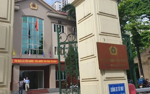 2名外国人因犯“组织他人非法居留越南罪”而获刑