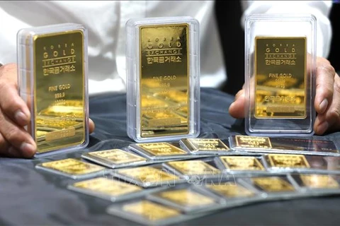 12月22日上午越南国内黄金价格下降5万越盾