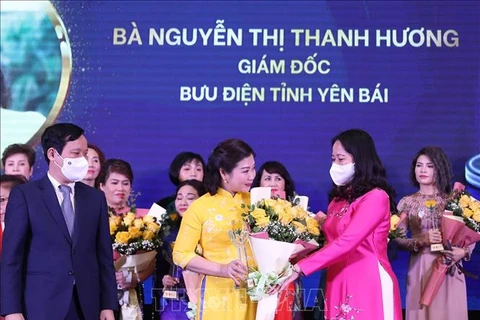 越南60名杰出女企业家获表彰