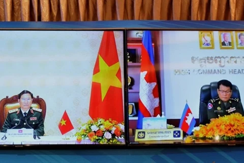 越南人民军总参谋长与柬埔寨王家军总司令举行视频会谈