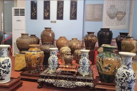 ‘昔日之美’古董专题展——了解嘉莱省民族同胞文化的良好平台 