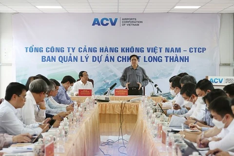 越南政府总理：多措并举确保隆城国际航空港建设项目如期完工