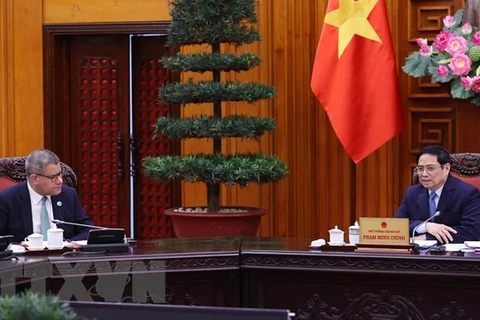越南政府总理范明政会见COP26主席