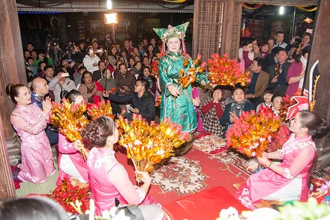 保护人类非物质文化遗产越南三府圣母祭祀信仰文化