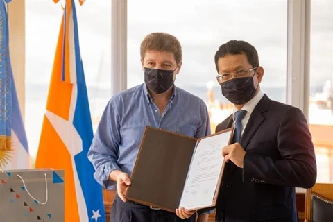 阿根廷联邦最南端省份愿意同越南各地方发展合作关系