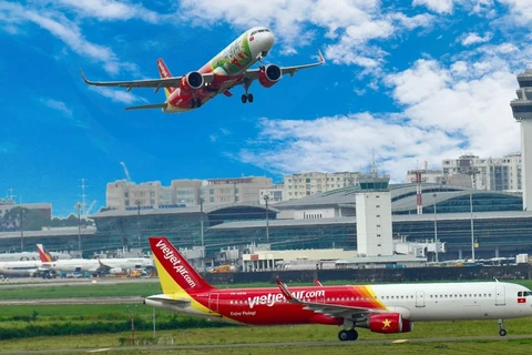 越捷航空执行免费航班 将在乌越南公民接回国