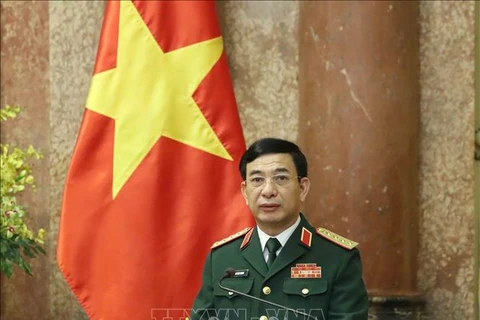越南国防部长潘文江与新西兰国防部长通电话