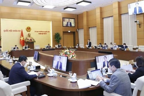 越南国会常务委员会第九次会议：建议政府尽早颁发2022~2023年疫情防控工作总体计划