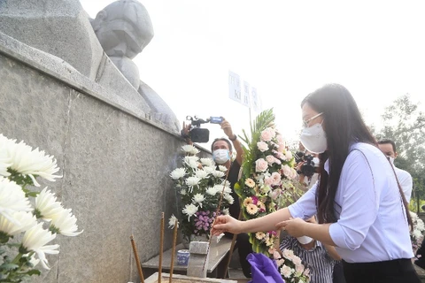 广义省敬香缅怀54年前被杀害的504名无辜平民