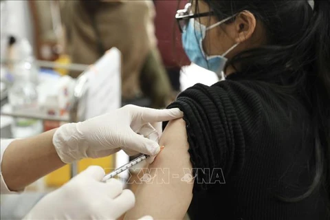 3月18日越南报告新增确诊病例超16.3万例 治愈病例近17.6万例