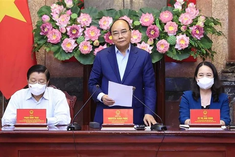 国家主席阮春福：确保法治国家建设提案的起草进度及其质量