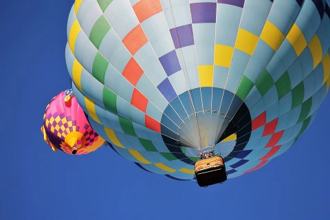 “多彩河内”热气球节首次举行