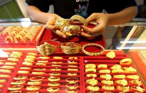 3月28日上午越南国内黄金价格上涨15万越盾