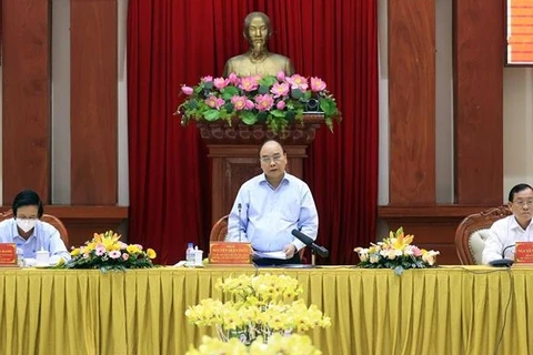 越南国家主席阮春福：调动前江省集体经济发展合力