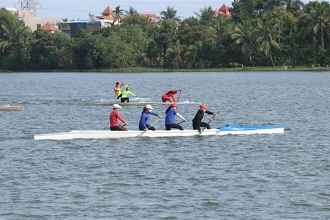 第31届东南亚运动会：赛艇和皮划艇运动员正全力做好赛前准备工作