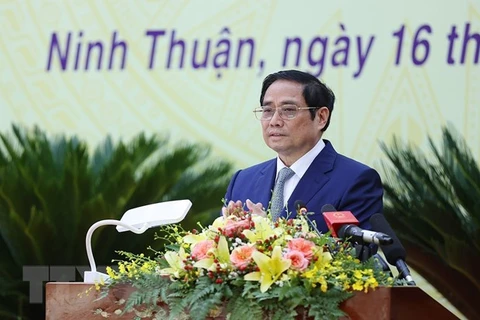 越南政府总理范明政出席宁顺省重设30周年庆典