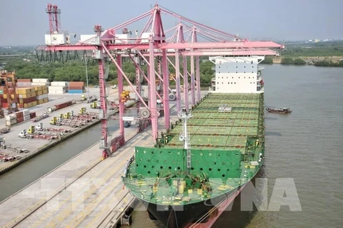 在越南提供驳船运输服务的合资企业正式成立