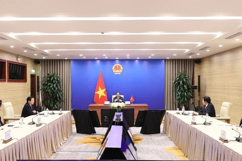 越南政府总理范明政在第四届亚太水峰会上提出三组措施