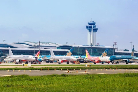 4天小长假越南全国机场接待旅客超过110万人次