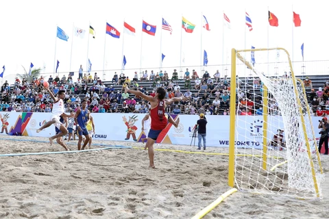  第31届东运会：越南男子沙滩手球队以2:0击败菲律宾男子沙滩手球队