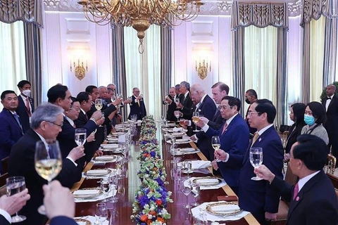 越南总理范明政出席美国总统的招待宴会