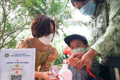 越南5月18日报告全国新增治愈病例达8437例 为新增确诊病例数的近5倍 