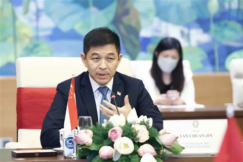 新加坡国会议长陈川仁圆满结束对越南进行的正式访问