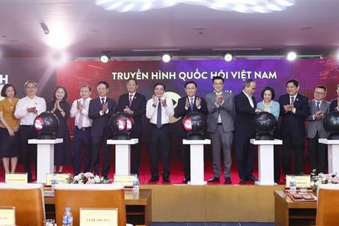 越南国会主席王廷惠出席越南国会电视台新标识发布仪式