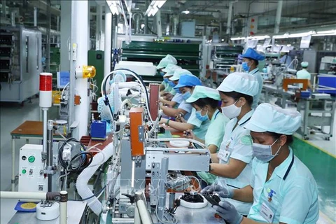 今年前5个月越南经济强劲复苏 复工复产全力推进令人鼓舞