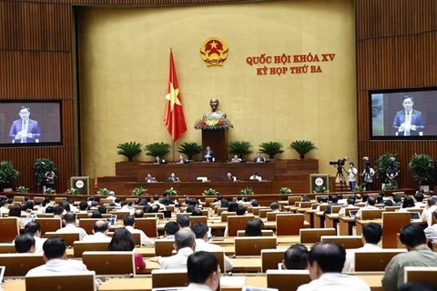 越南第十五届国会第三次会议：国会就银行和交通运输领域开展专题质询活动