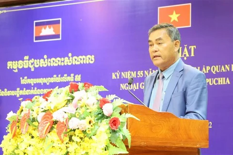 越柬建交55周年：越南得乐省与柬埔寨蒙多基里省密切配合举办多项富有意义活动