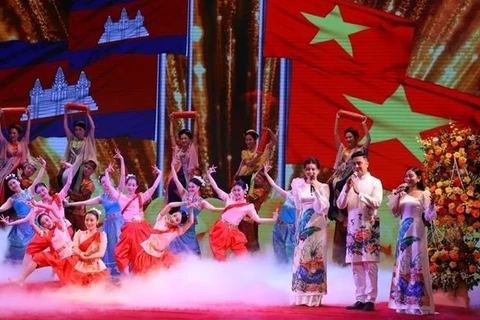 越柬两国举行越柬建交55周年活动