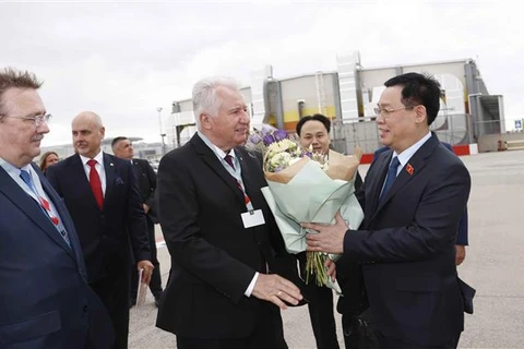 越南国会主席王廷惠开始对匈牙利进行正式访问