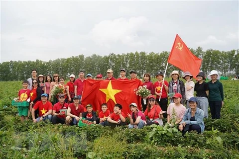 越南驻俄罗斯大使馆参加“共产正义星期六”活动
