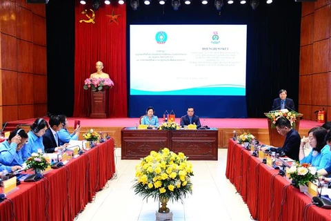 越南总工会与老挝工会联合会的合作效率显著