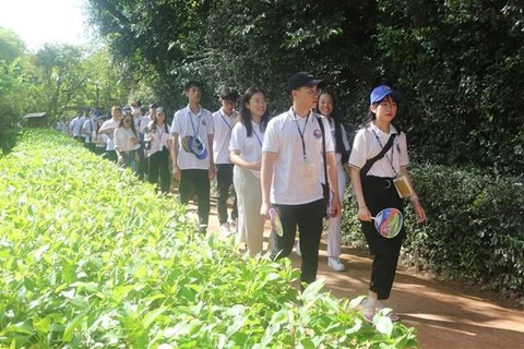 2022年夏令营活动：海外青年侨胞是促进越南与世界各国良好关系的“大使”