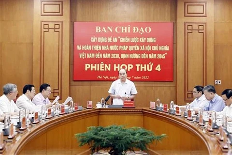 国家主席阮春福主持越南社会主义法治国家建设指导委员会第四次会议
