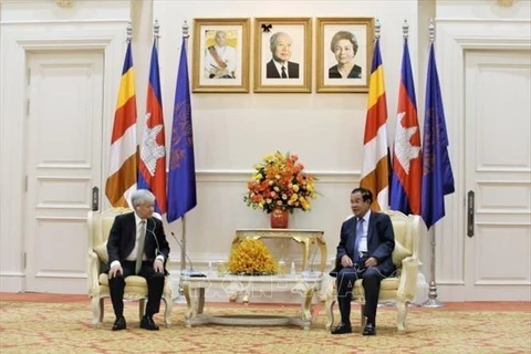 越柬建交55周年：继续推动越柬两国的合作与友谊