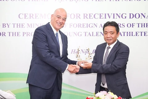 希腊捐赠5万欧元助力越南体育领域发展
