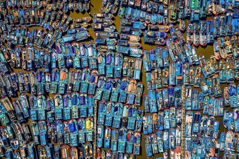 越南摄影师‘渔船矩阵’摄影作品荣获国际奖项 