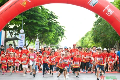 全国3000名儿童将参加在胡志明市举行的“Lof Kun快乐跑”比赛