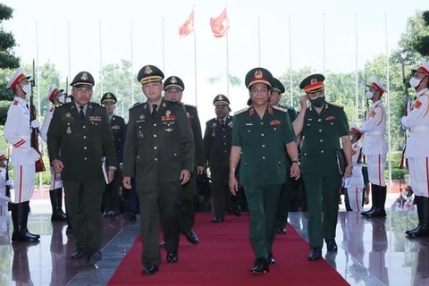 柬埔寨王家军队代表团对越南进行正式访问