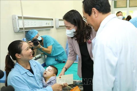 “微笑唇腭裂宝宝”计划帮助数万名越南唇腭裂患儿绽放微笑