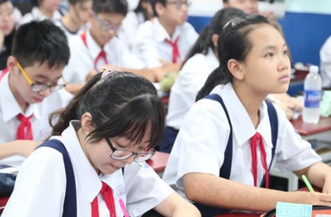 2022-2023 学年：广宁省对学龄前儿童和中小学生免收学费