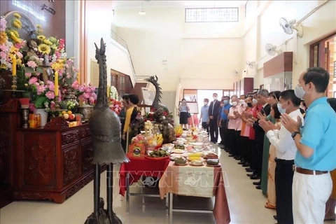 旅外越南人纷纷举行国庆节77周年纪念活动