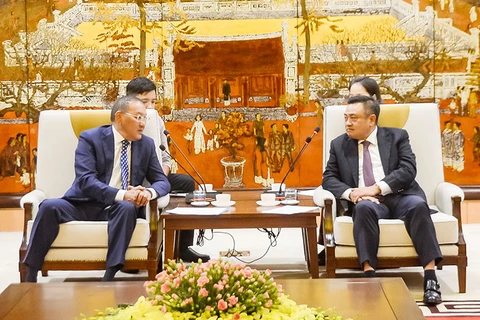 越南河内市与哈萨克斯坦各地方加强投资合作