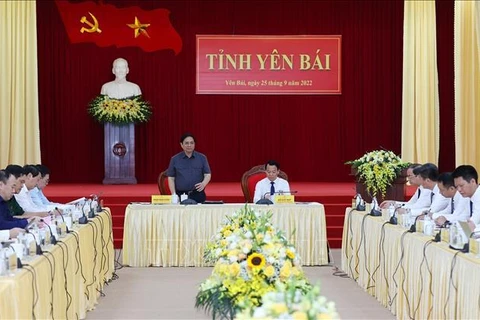 越南政府总理范明政：安沛省需要朝着“绿色、和谐、保留特色和幸福”的方向发展